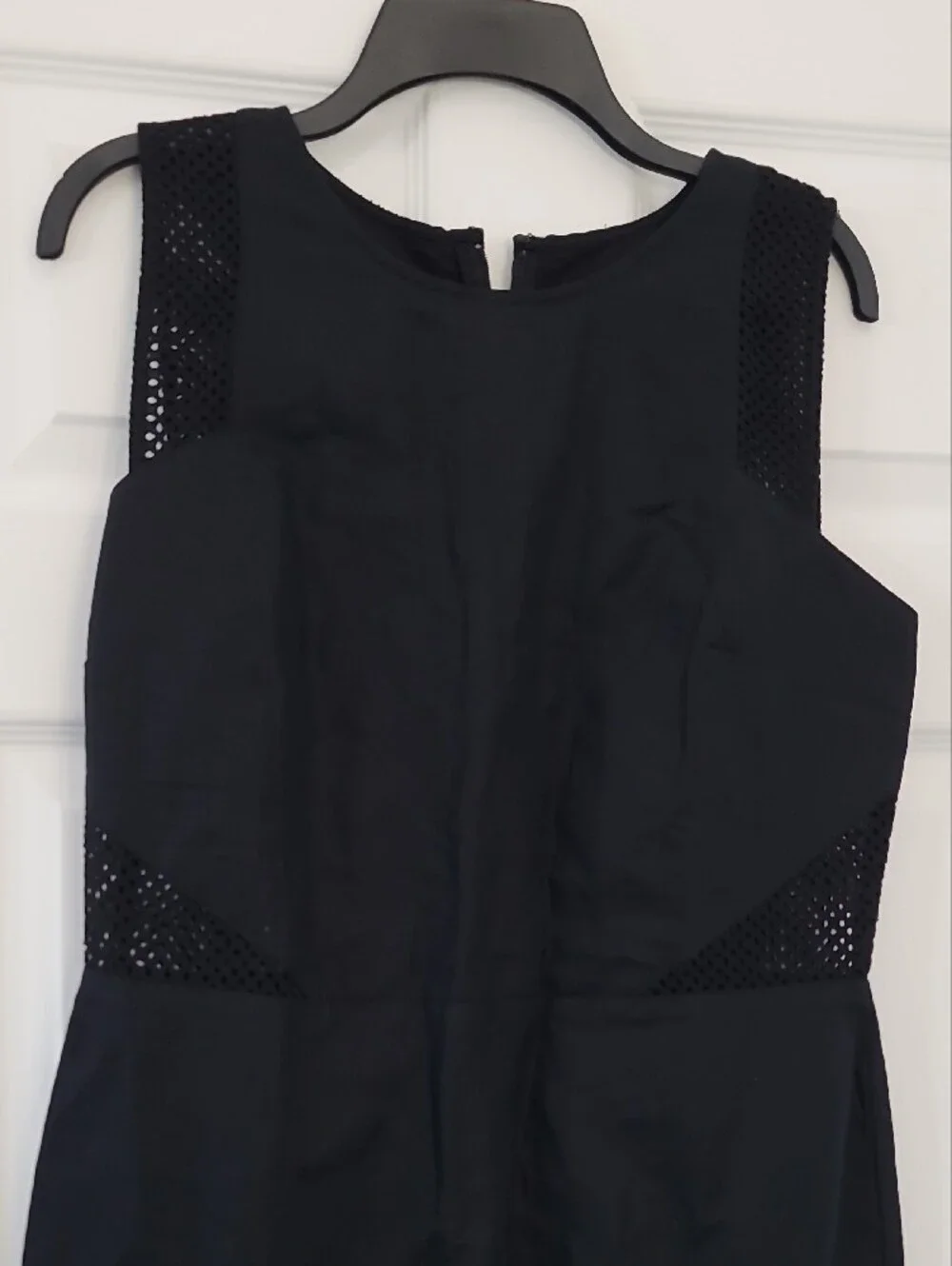 LOFT sleek sleeveless